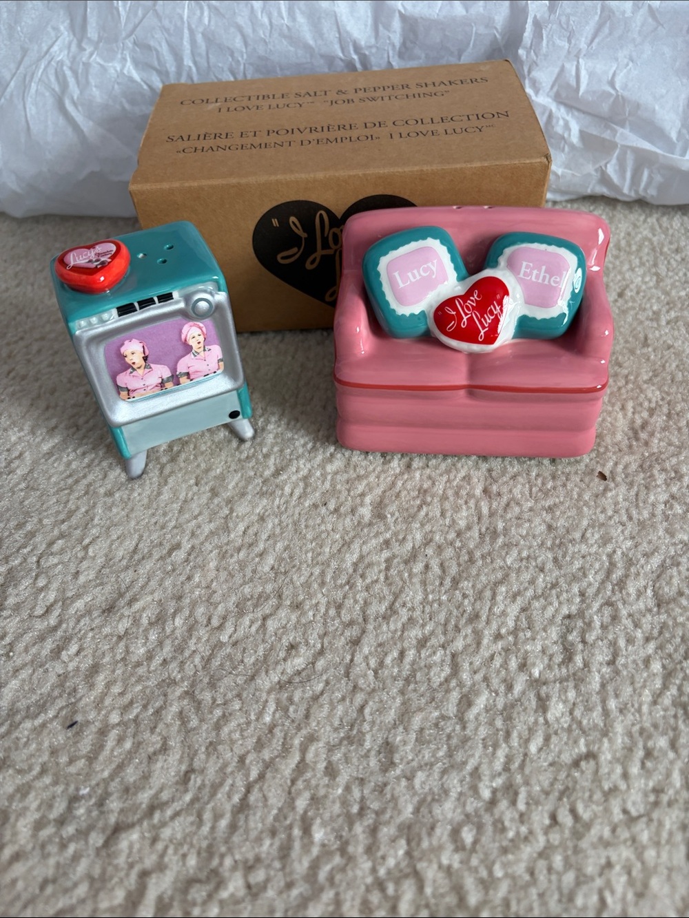 NRFB I Love Lucy Pink Couch & Teal TV Salt and Pepper Shakers